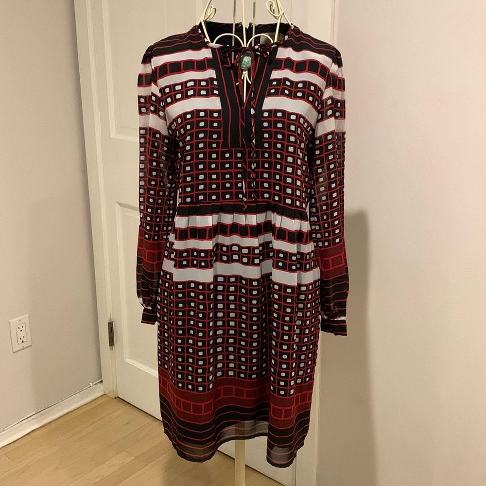 Geometric sheath dress